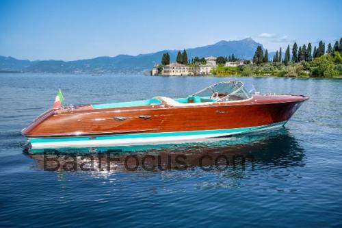 Riva Aquarama Special Spesifikasjoner og anmeldelser